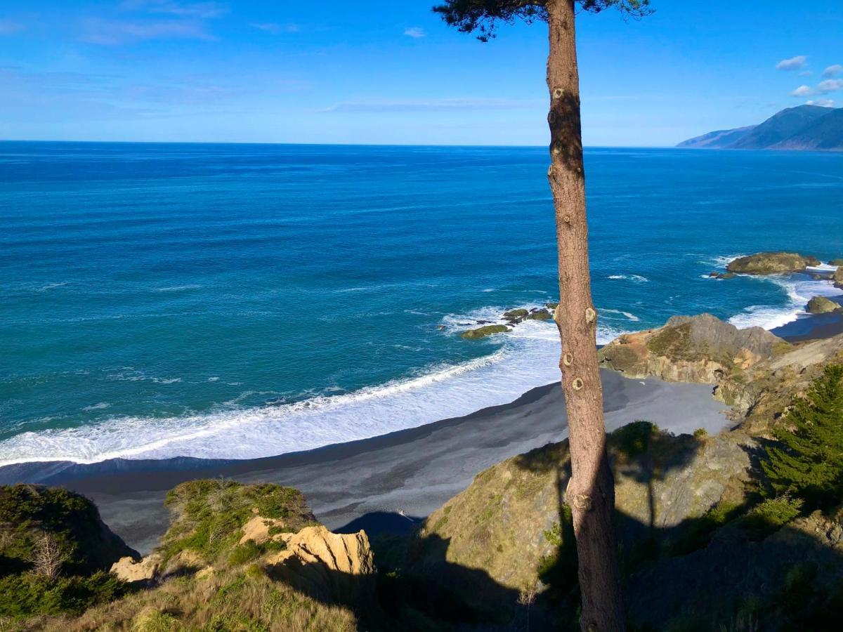 Amazing Oceanview 2 Bedroom Oceanfront! By Oceanviewhottubs Shelter Cove, Ca Tesla Ev Station Extérieur photo