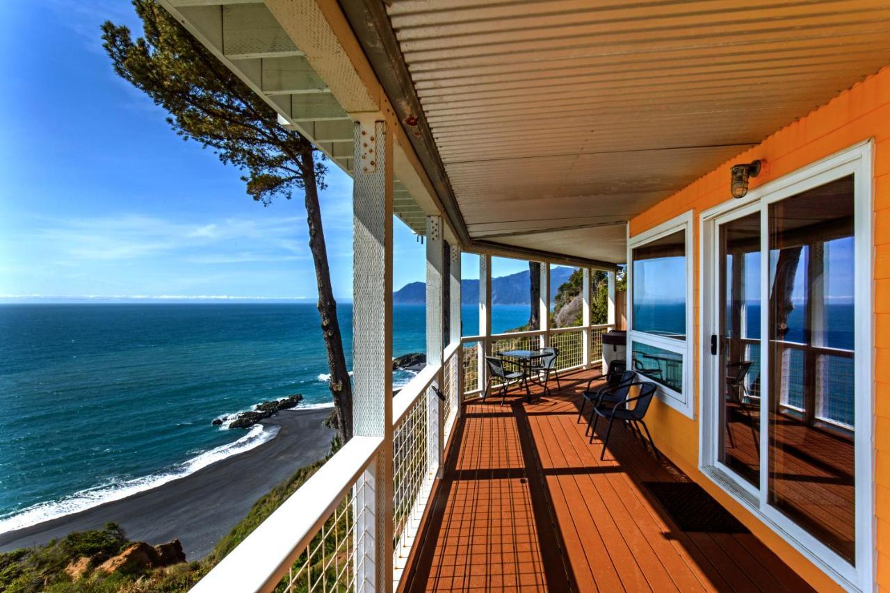 Amazing Oceanview 2 Bedroom Oceanfront! By Oceanviewhottubs Shelter Cove, Ca Tesla Ev Station Extérieur photo