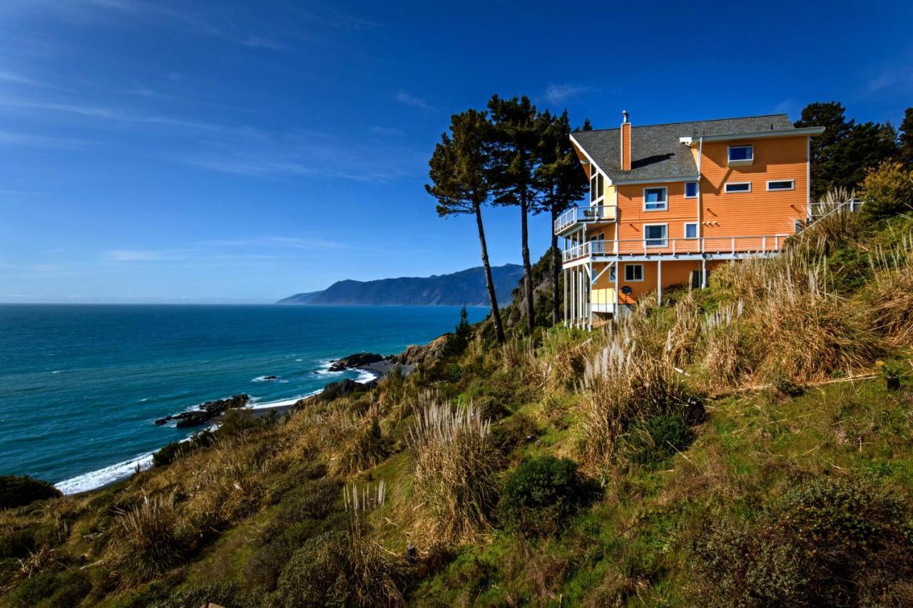 Amazing Oceanview 2 Bedroom Oceanfront! By Oceanviewhottubs Shelter Cove, Ca Tesla Ev Station Extérieur photo