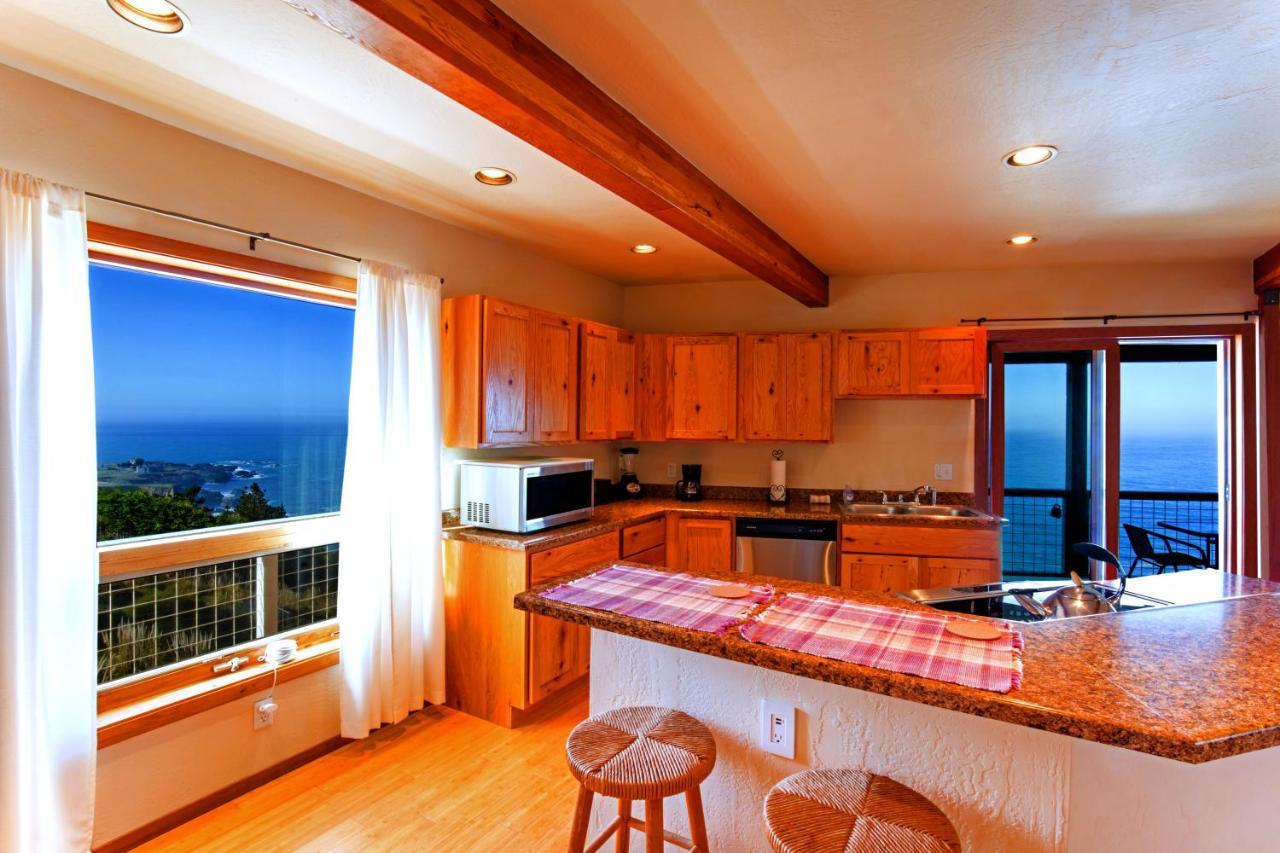 Amazing Oceanview 2 Bedroom Oceanfront! By Oceanviewhottubs Shelter Cove, Ca Tesla Ev Station Extérieur photo